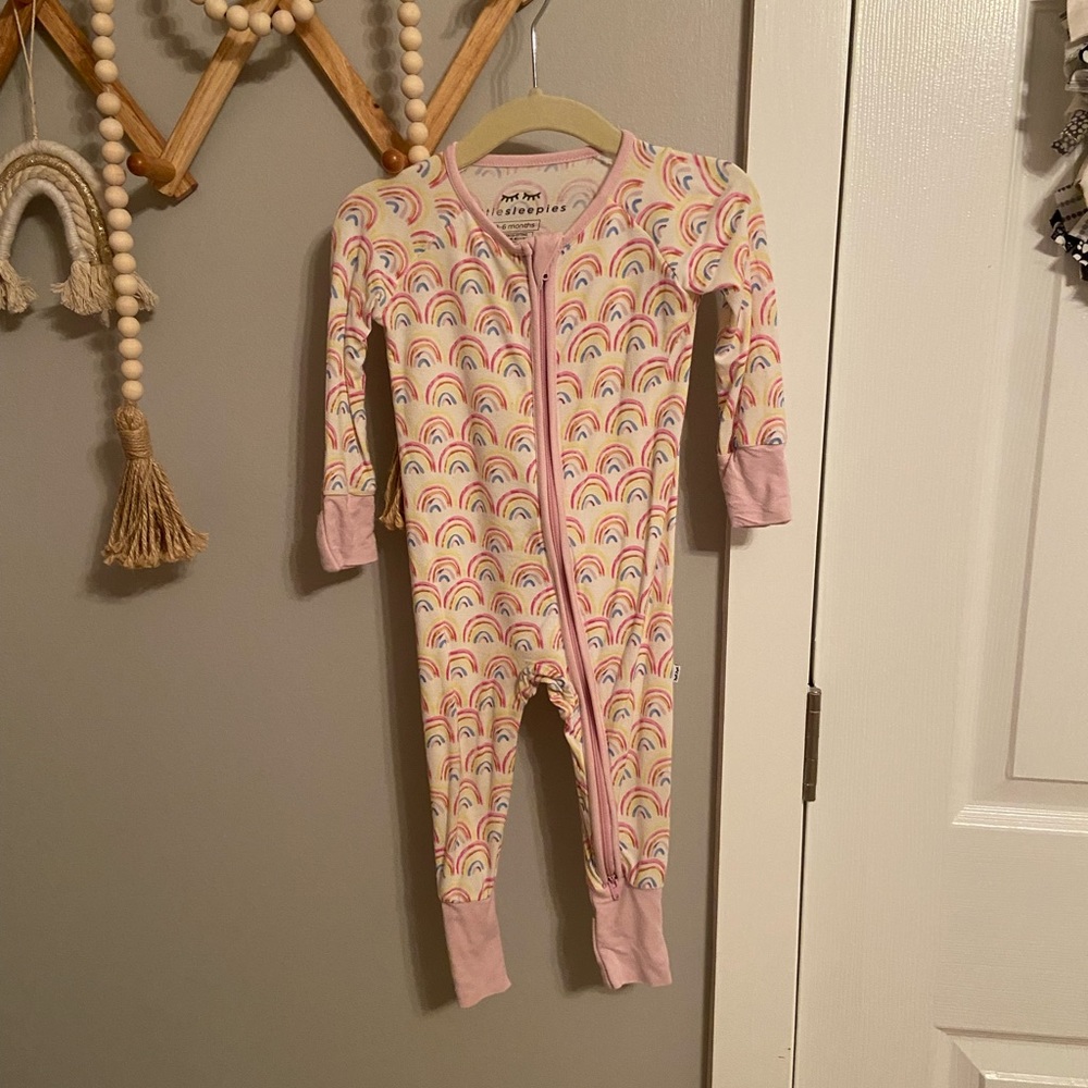 Little Sleepies Rainbow 3-6M Zippies